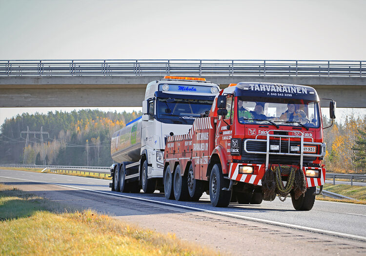 This is a picture of a heavy duty towing.